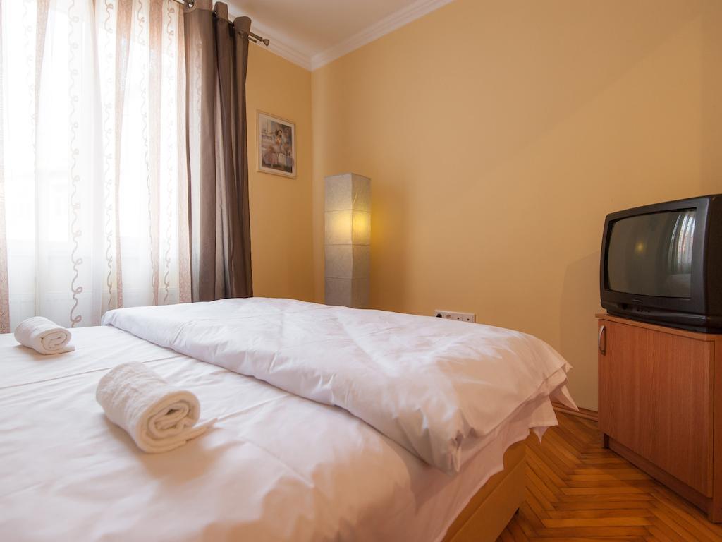 Like Hostel Tsjernivsi Kamer foto